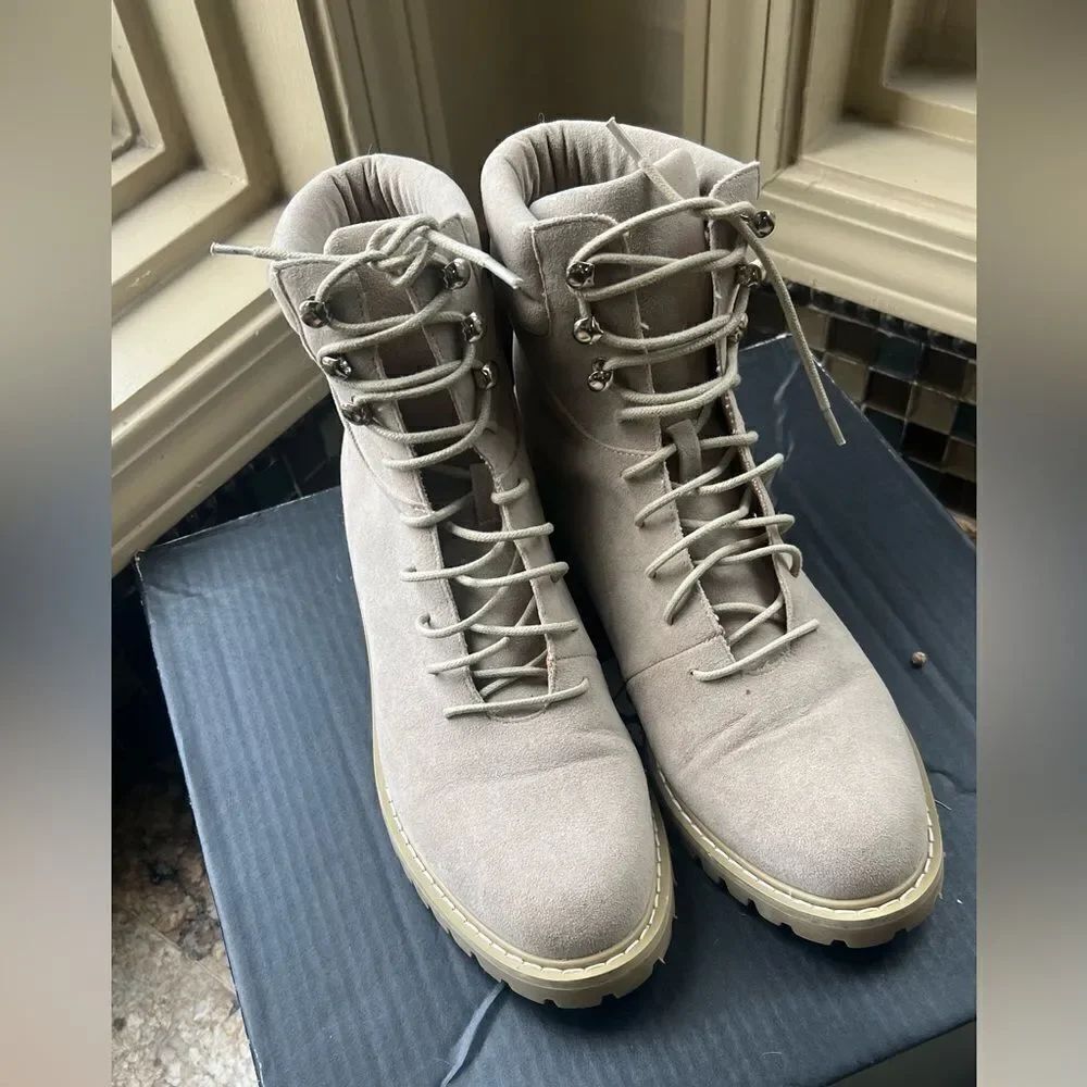Vici boots - Picture 2 of 7